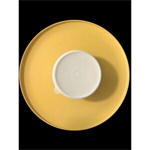 Tupperware Serving Tray Dip Chips & Salsa Vegetables Party Harvest Gold Vintage